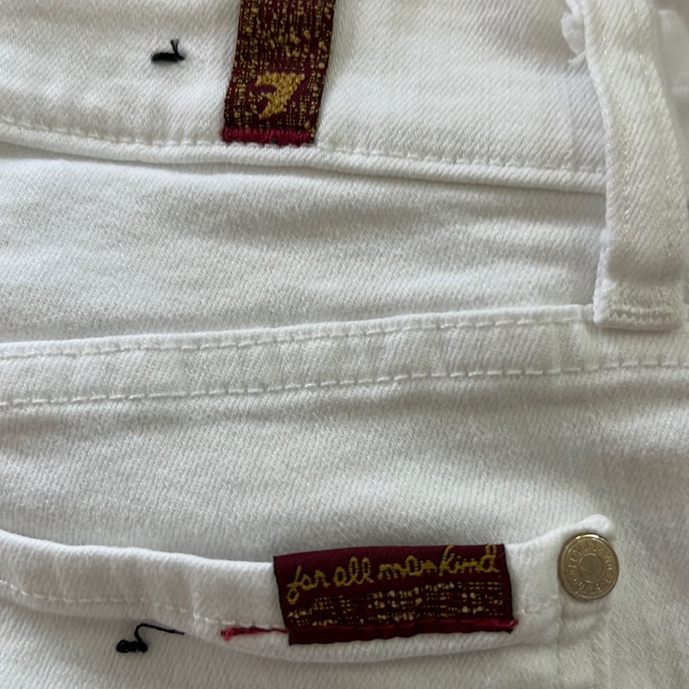 Seven for all Mankind white bootleg jeans size 27